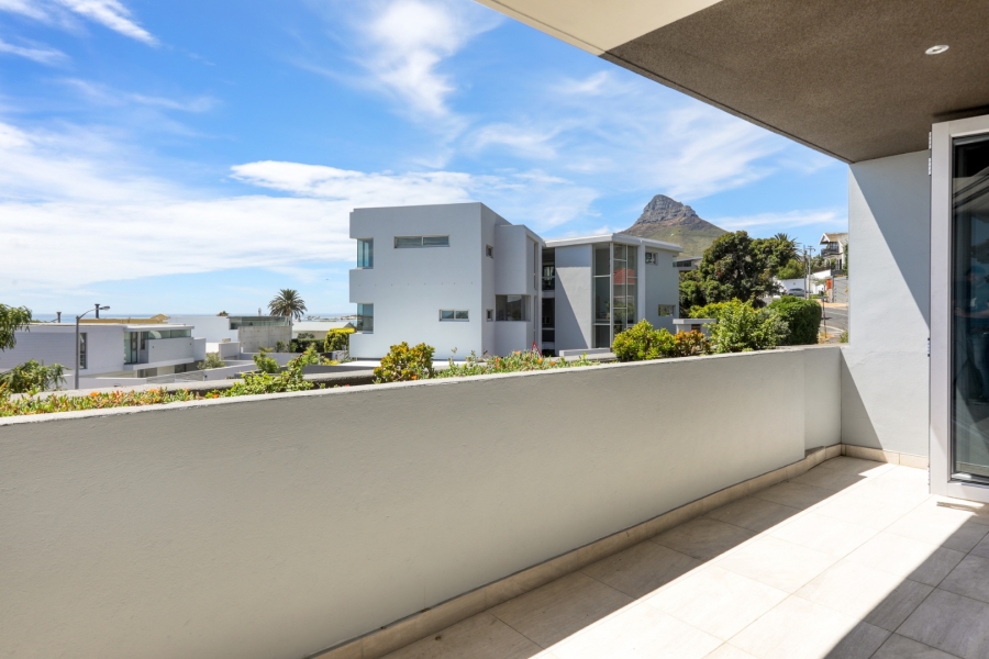 To Let 6 Bedroom Property for Rent in Camps Bay Western Cape